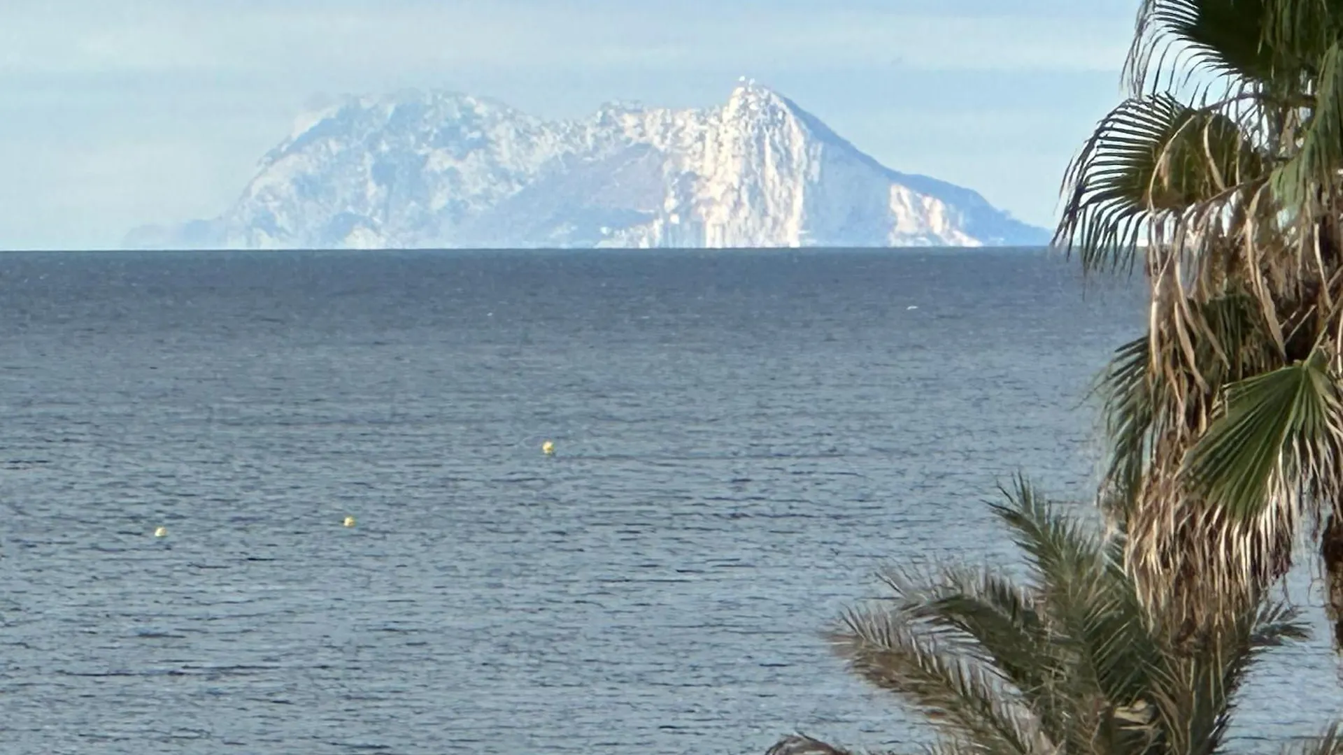 Estepona Beach 3Br Condo Frontline La Rada Apartment