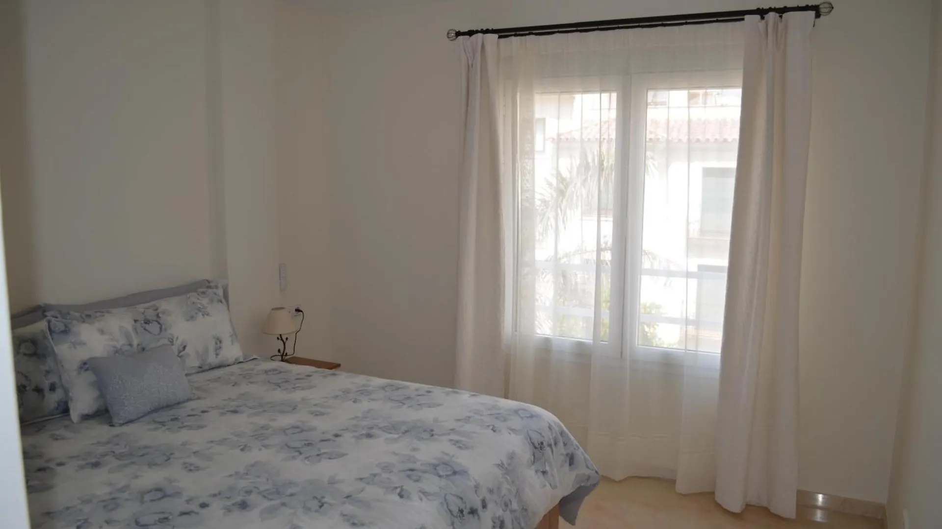 Estepona Beach 3Br Condo Frontline La Rada Spain